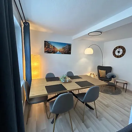 Apartment Zentrales Mit Garten *