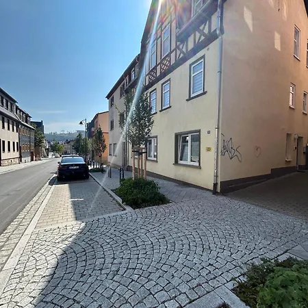 Zentrales Mit Garten *